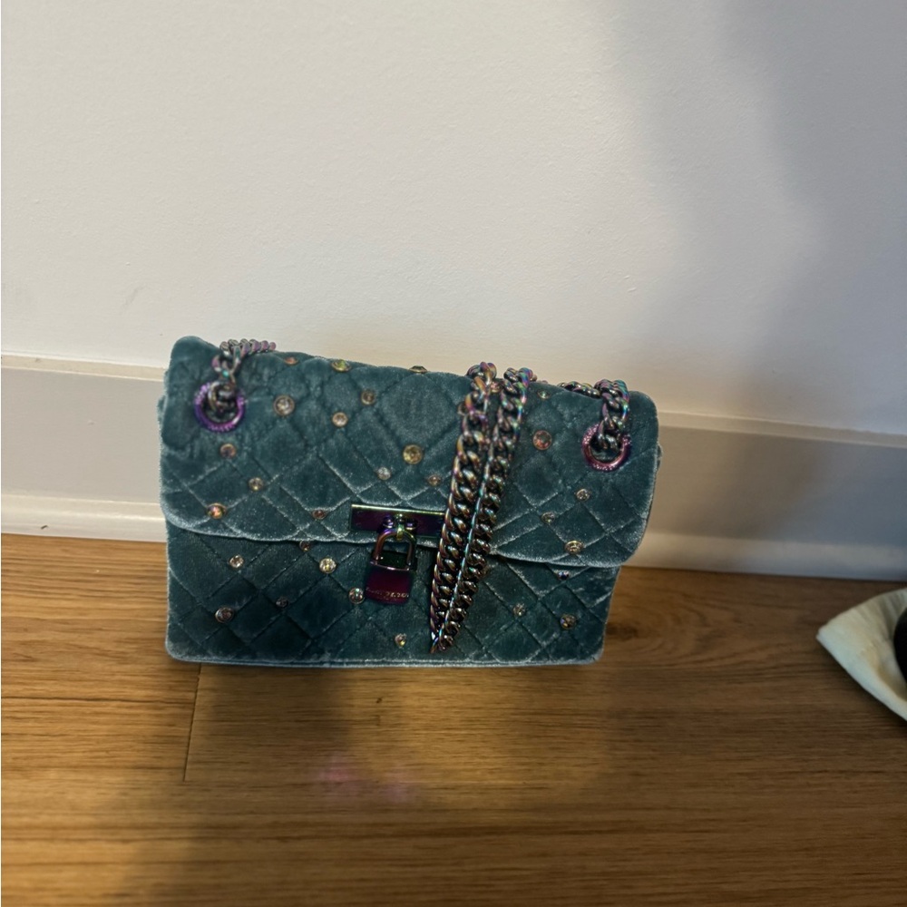 Elegant Teal Quilted Chain Bag